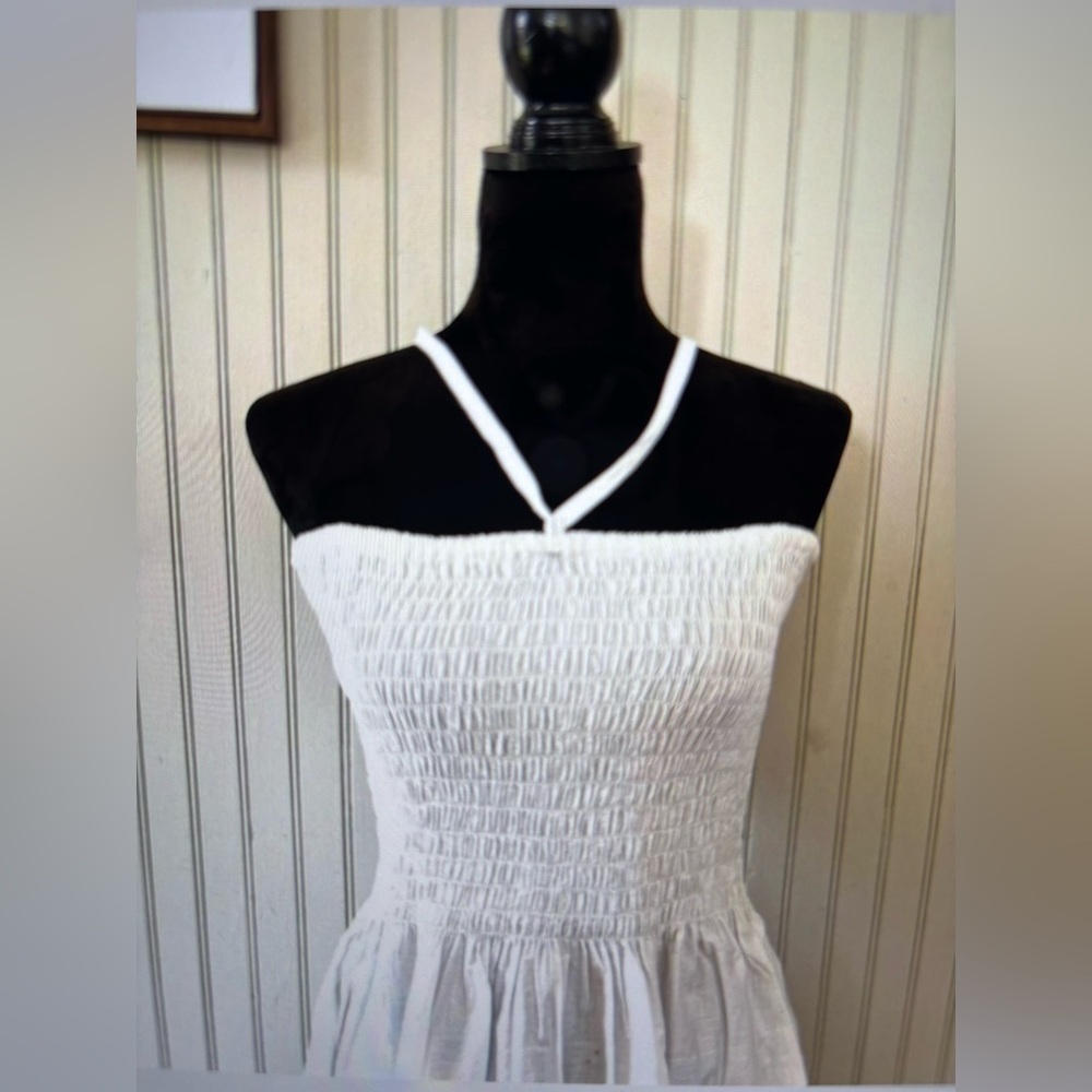 Woman’s Cynthia Mehra Dress
